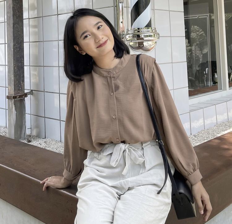 Product Introduction of Kemeja Blouse River Oneck Airflow Bahan Crinkle Wanita 2
