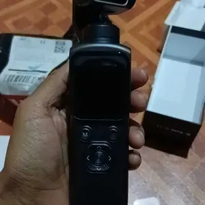 LUXARA Kamera Gimbal 4K 75MP Action Camera Stabilizer Autofocus AF 330 Derajat Tracking Touchscreen WiFi App Control Kamera Vlog YouTube TikTok Video Recorder Anti Goyang Kamera Mini Portable HD Hitam