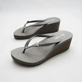 PENTAGON [ABIGAIL 101] Sandal Jepit Wedges Simple Wanita Helen/ Sandal Hak Spon / Japit Polo Hitam 3