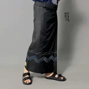 Arriaz - Sarung Bordir Sarung Pria Motif Ombak Warna Hitam Bordir Sarung Sholat Bordir Timbul Bono
