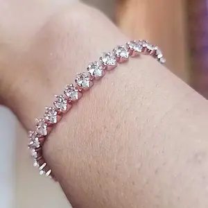 【BUY 1 GET 1】Cincin dan Gelang Zirkon Simpel Warna Emas Mawar Penuh Berlian Geometris Cocok untuk Sehari-hari Pesta Hadiah Pernyataan Cinta CHIC&CO Adjustable Aksesoris anti luntur anti perubahan warna Garansi 1 Tahun gelang tangan 142 SL11