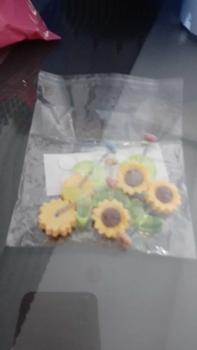 Product Review of Lucu bobblehead bunga matahari ornamen mobil bunga segar konsol tengah mobil ornamen kaca spion from t**i 0