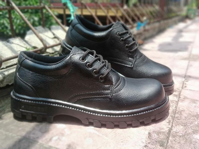 Sepatu Safety Boots Low Cut Kulit Sapi Ujung Besi Terbaru Kerja Lapangan Dinas Proyek Kitchen 3