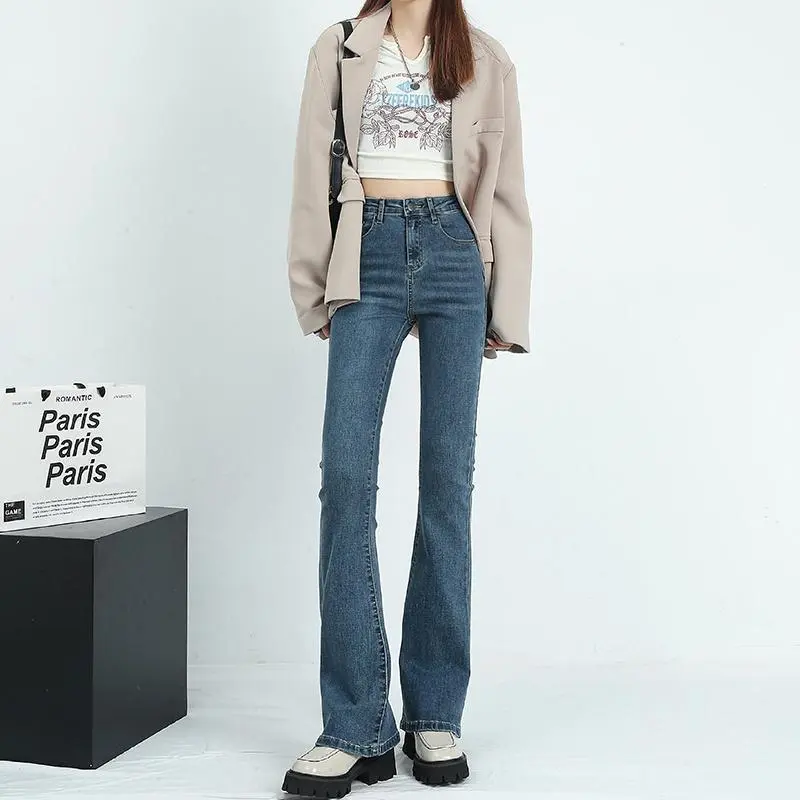 Premium Biru RetroD8685