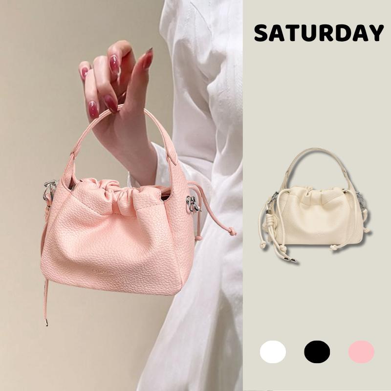 Túi xách nữ dáng tiểu thư da mềm mịn kèm charm xinh xắn