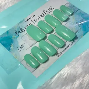 PAKET USAHA PRESS ON NAILS/FAKE NAILS MURAH