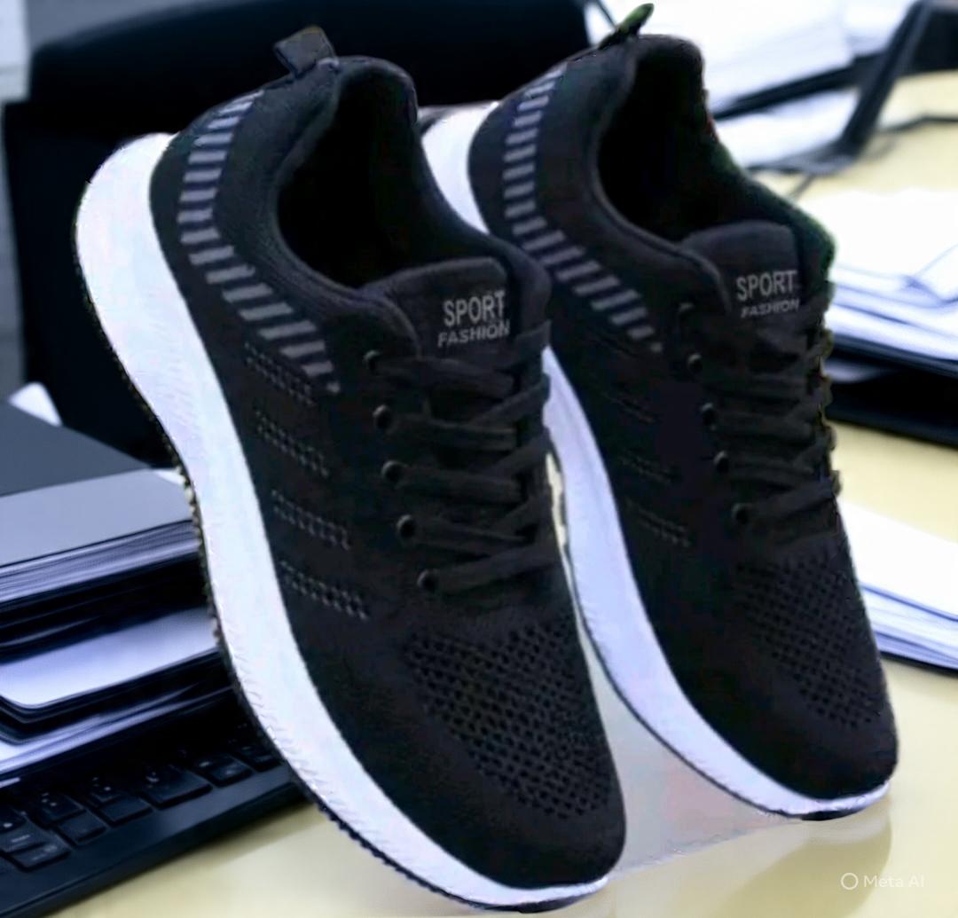 sepatu yang lagi tren 2026 Sepatu Casual Shoes Sneakers Pria Snekers Running