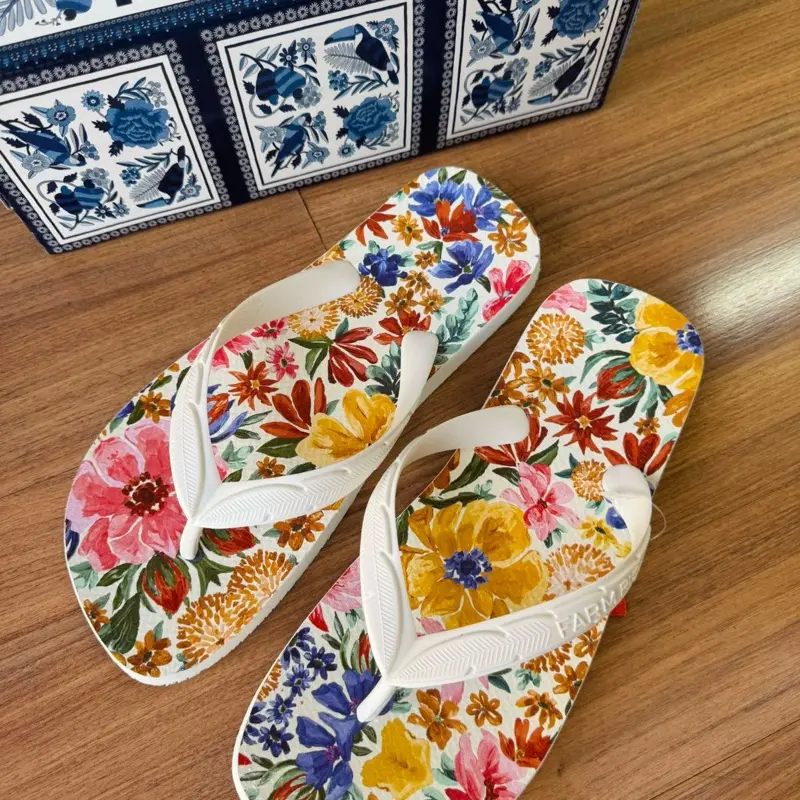 Chinelo Farm Original com Estampa Coloridas para Mulheres
