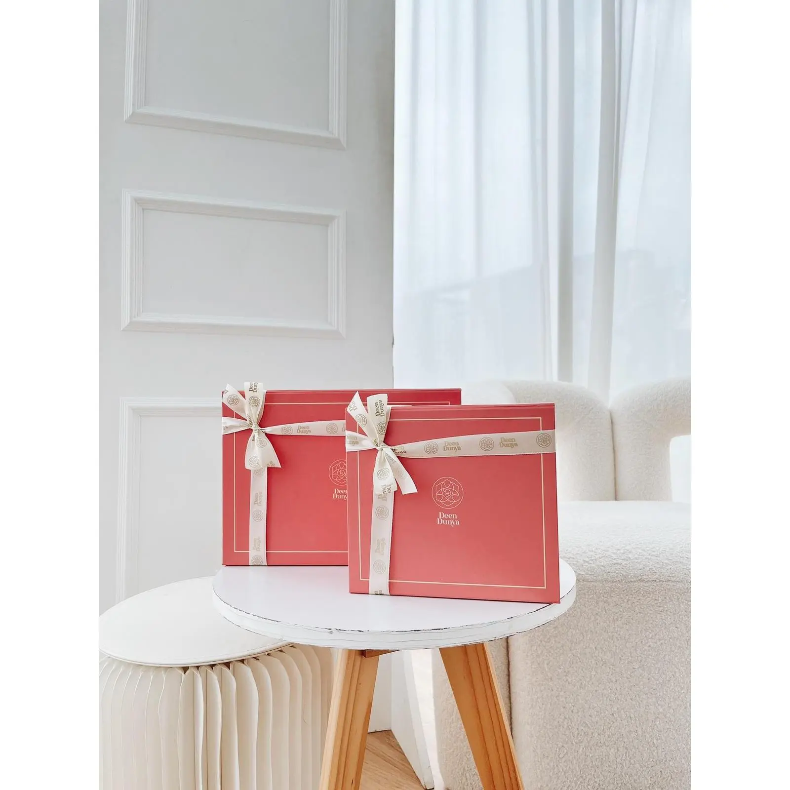Deen Dunya Signature Gift Box