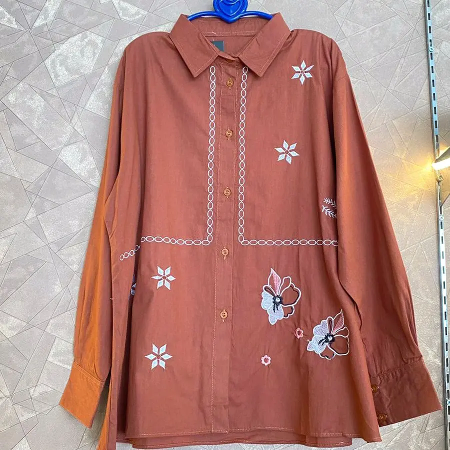 kemeja katun poplin bunga