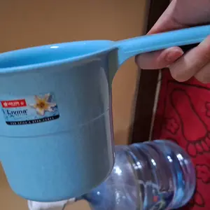 LION STAR Shower Gayung Mandi Deluxe Water Scooper 1.5 Liter