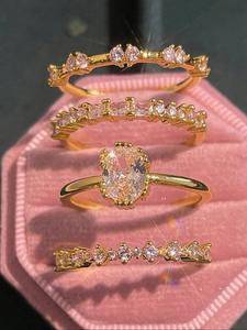 Conjunto de Anillos Apilables Elegantes, 4pcs Anillos de Capas, Zirconia Simulada Brillante, Regalo Perfecto para Ocasiones Especiales