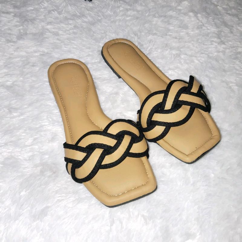 Sandal flat sandal teplek sandal wanita motif silang Queenda collection ND - 03 7