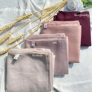 Segi Empat Paris Jadul ori varisha / red rose/ azara