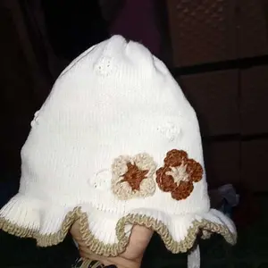 Topi Bayi RUFFLE FLOWERS TWIN New Model Korean Style Nyaman di Pakai dengan Desain Bunga Cantik dan Ruffle yang Menggemaskan