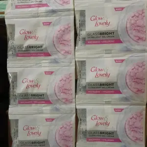 Glow & Lovely GlassBright Ultralight Gel Cream 1 Renteng isi 12 dengan Niacinamide & Hyaluronic Acid