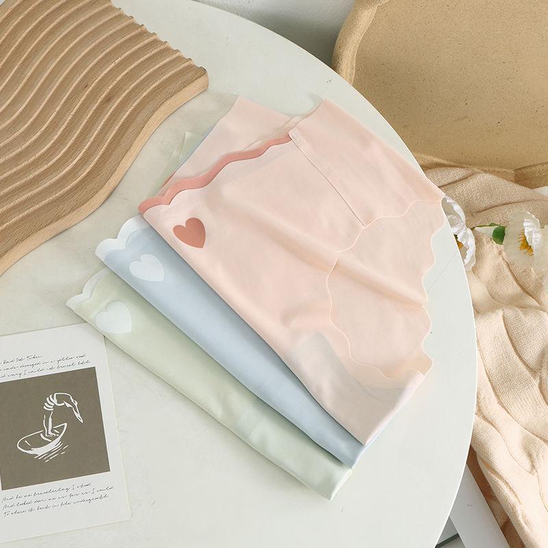 Product Introduction of CELANA DALAM WANITA PREMIUM QUALITY SEAMLESS ANTI NYEPLAK MOTIF LOVE CD-064 1