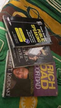 Product Review of Buku Manajemen Dan Bisnis / Rich Dad Poor Dad / Rich Dads Cashflow Quadrant ( Edisi Revisi ) / GRAMEDIA PUSTAKA UTAMA - GPU from V**n 0