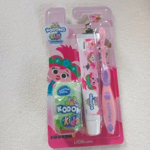 sikat dan pasta gigi kodomo kids 2 in 1 strawberry / Orange mint