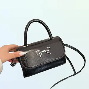 ribbon chic/ tas pita yang manis/ slingbag pita lucu
