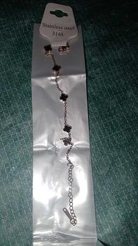 Product Review of Gelang Titanium Wanita Bunga clover Minimalis 6mm Perhiasan anti karat & anti luntur Silver Rose Aksesoris Batu from M**k v**✨ 0