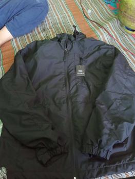 Product Review of Larisko Jaket Windbreaker Wexzy Waterproof Premium from A**n 2** 2