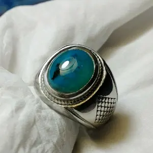 cincin bacan doko keristal bluis plong natural 1 Kristal Elegan