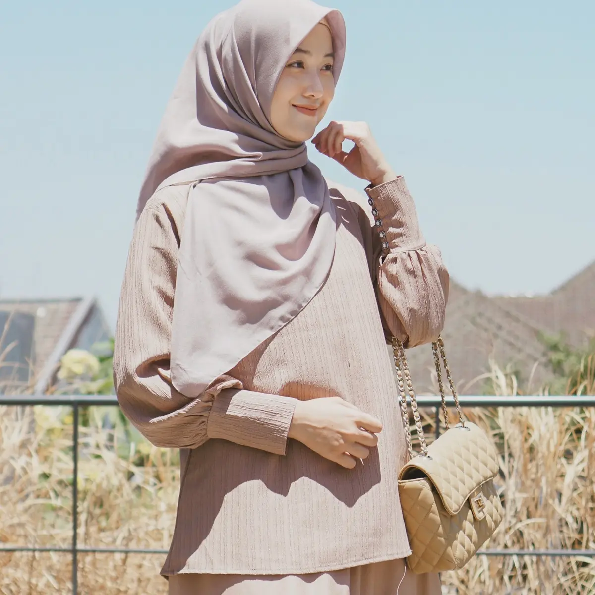 Inara Blouse Atasan Formal Wanita Lengan Kancing