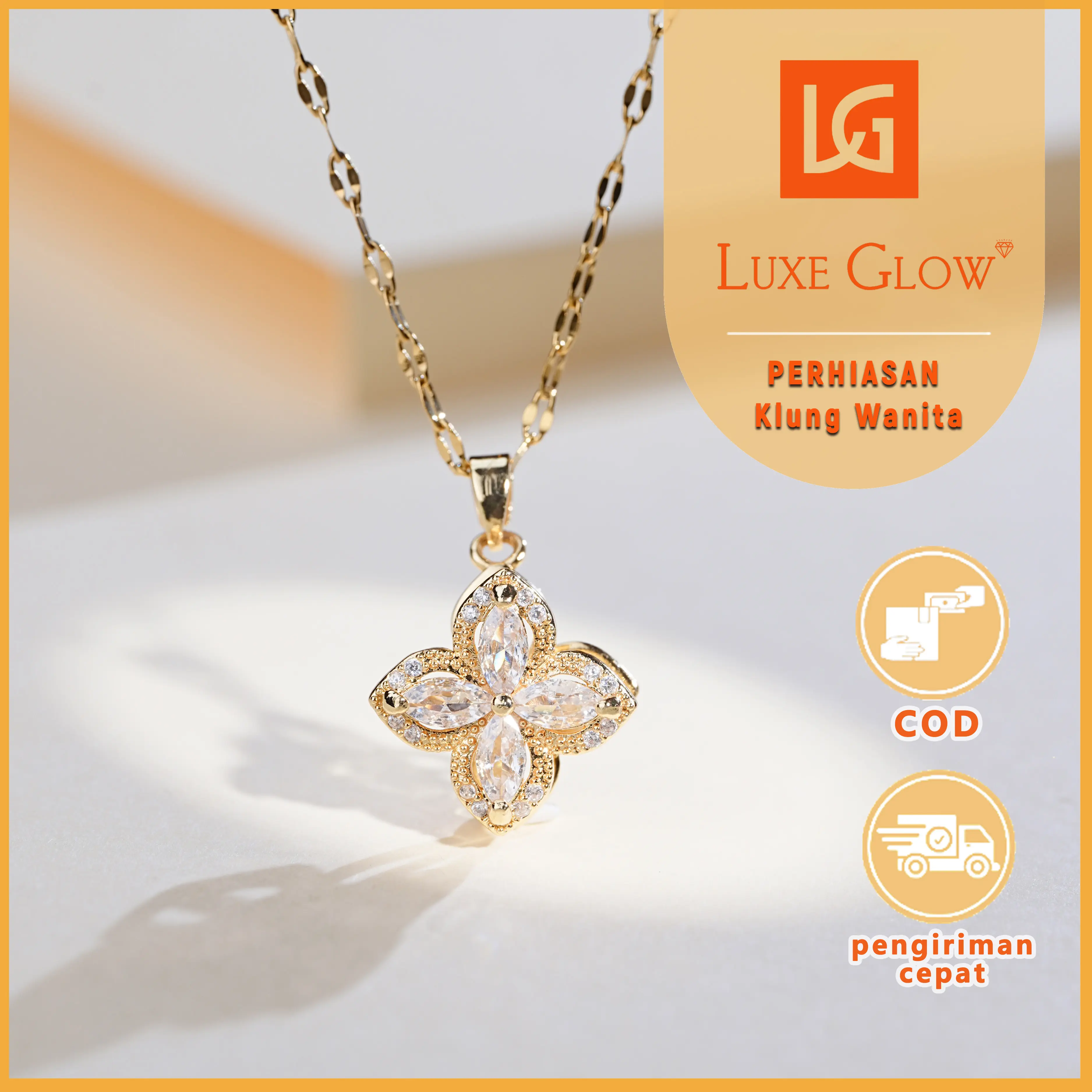 LuxeGlow COD Kalung Rantai berputar Fashion Trend Kalung Wanita karat Dan Tidak Luntur Premium Quality Aksesoris semanggi berdaun empat