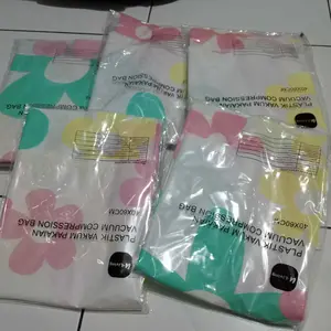 IBUMILLENIAL Plastik Vacuum Kantong Pakaian Travel Motif Bunga Anti-air Dipakai Berulang Klip