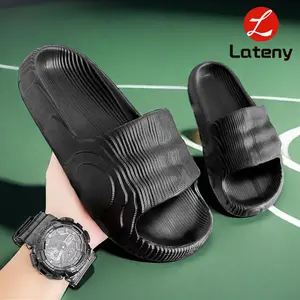 LATENY Sandal Pria Modis, Serasa Injak Kotoran, Sandal Pantai Sol Tebal Ukuran: 36-44