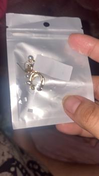 Product Review of Anting Stacey 2 Pcs Aksesoris Wanita Model Simple Elegan Fashionable Kekinian from A**🌺 0