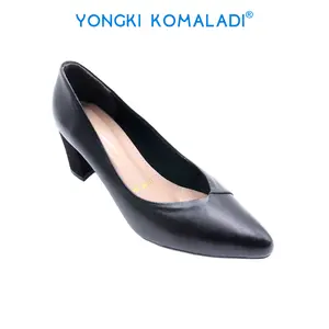 YONGKI KOMALADI BETHANY PANTOFEL E1-07H HITAM
