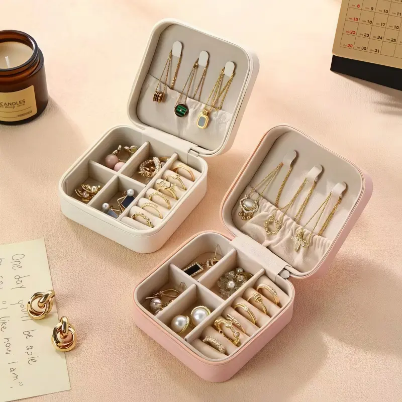 【Sam's Market】 Kotak Penyimpanan Perhiasan Portable dengan Desain Minimalis untuk Anting Cincin Box Kalung Gelang Fungsi Optimal dan Praktis 【Sam's Market】 Kotak Penyimpanan Perhiasan Portable dengan Desain Minimalis untuk Anting Cincin Box Kalung Gelang Fungsi Optimal dan Praktis