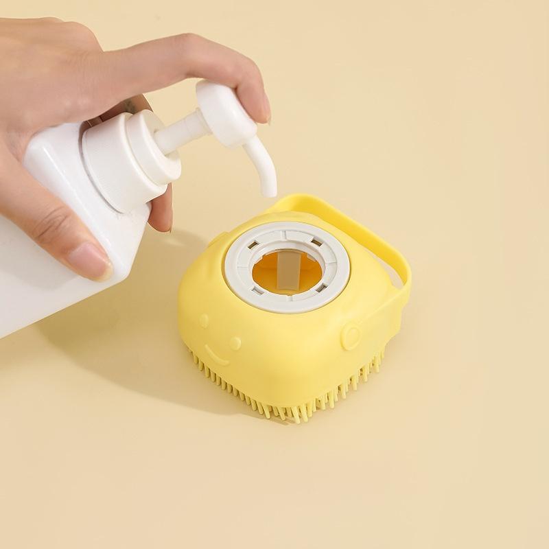 Product Introduction of Pet bathing brush, dog massage brush, pet massage gloves, cat hair removal brush, pet supplies bathing tool 8