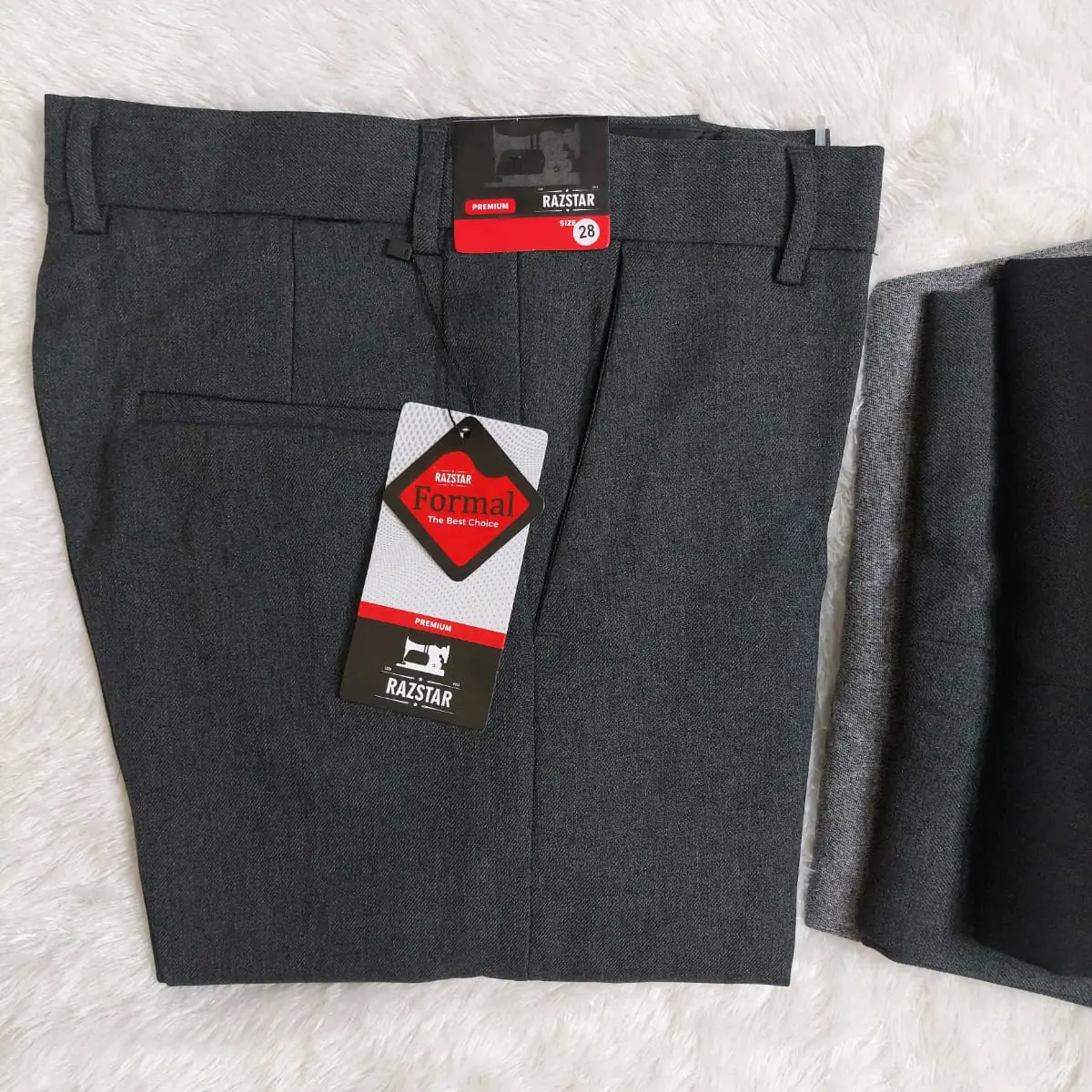 celana bahan formal slimfit // celana bahan pria warna abu-abu tua // celana kerja