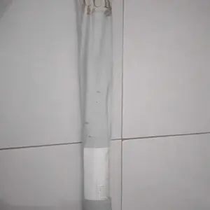 Wallpaper dapur tahan minyak dan panas dengan efek marmer. Stiker efek marmer mengilap setebal 0,3 mm, cocok untuk lemari, meja, kaca, kulkas, dan pintu kamar mandi. Stiker dinding dapur tahan air. Tahan minyak dan panas. Terbuat dari PVC tahan air.