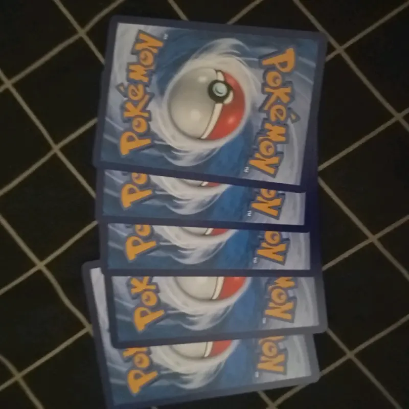 Kartu Pokemon - berhadiah Koleksi Lengkap untuk Penggemar Pokemon 0