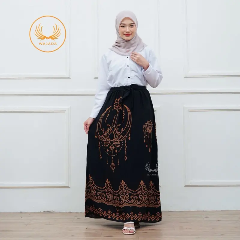 ROK SANTRIWATI ROK BATIK WANITA BAWAHAN WANITA ROK BAHAN RAYON ROK GOYOR Muslim Motif Hitam Panjang Bawahan Karet Katun 2