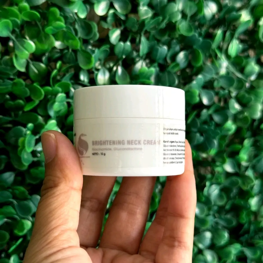 Brightening Neck cream Perawatan