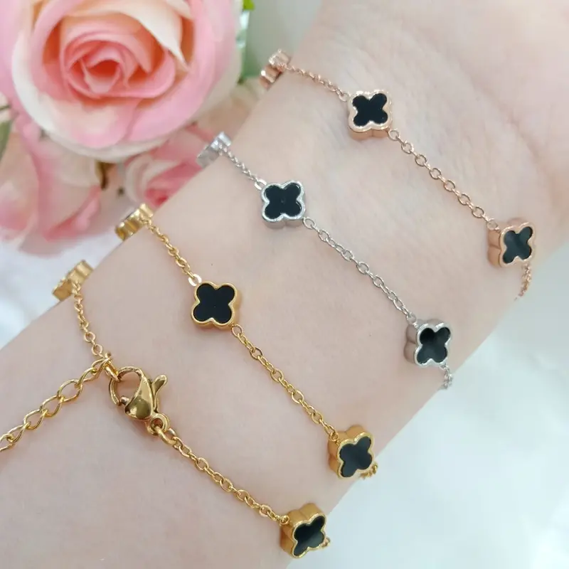 Gelang Tangan Titanium Wanita Daun Semanggi Kecil Anti Karat Selamanya 1