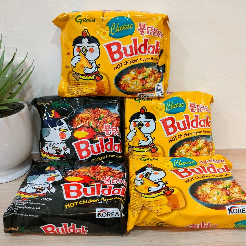 Samyang Mie Instan Cheese, Hot Chicken 1 pcs Halal 140g 0