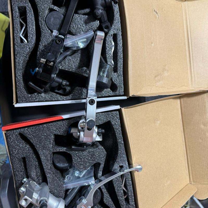 Tay thắng brembo có khúc gãy  dành cho xe điện, xe máy điện