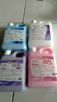 Product Review of Fresh Mist Softener Perendam Pakaian isi Kemasan 1 Liter from n**9 1