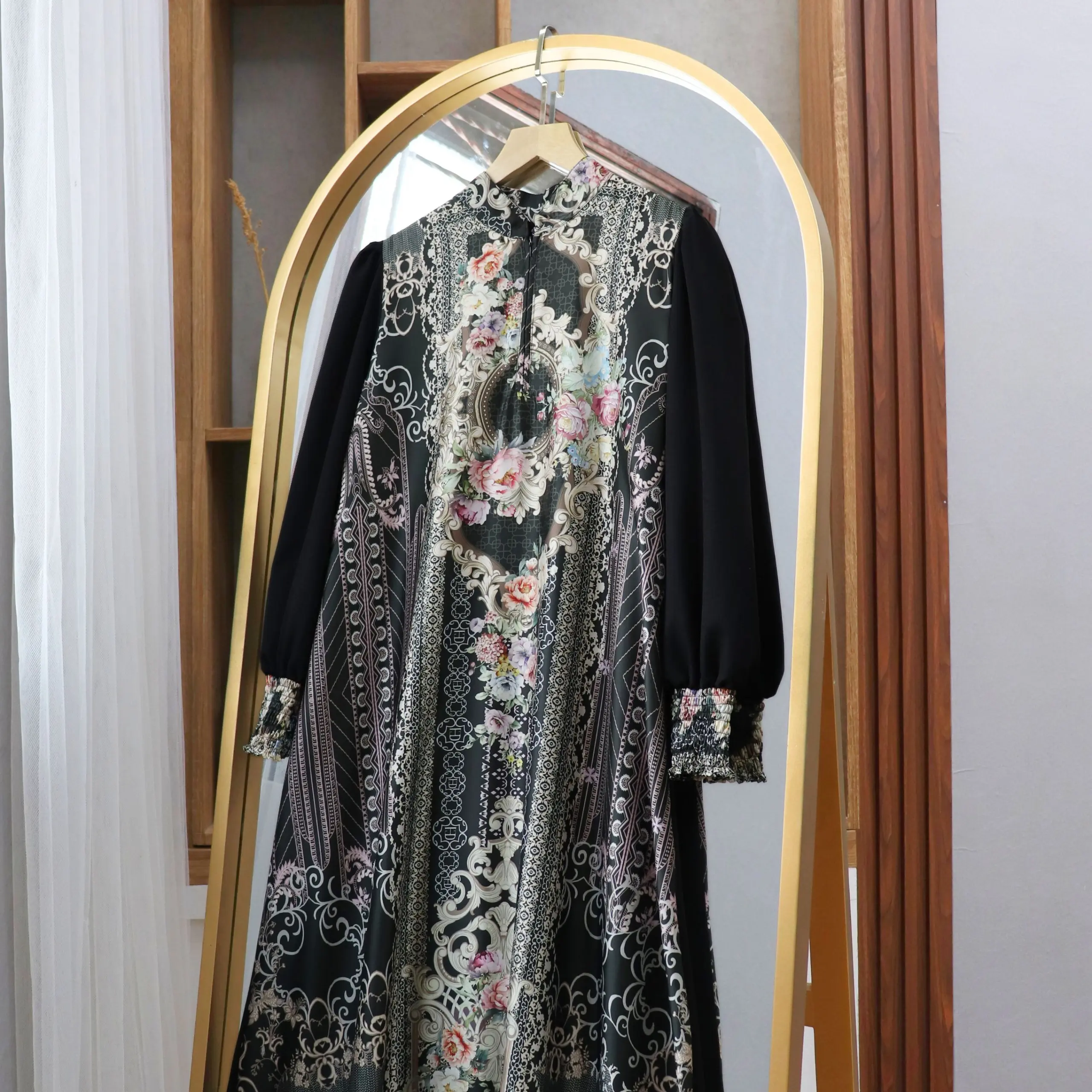Gamis Zavina Black