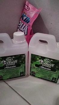 Product Review of Pelicin setrika Parfum Laundry Pewangi Pakaian 1 Liter Anti bakteri from P**s 2