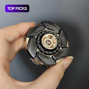 フィジェットスピナーおもちゃ、メタリックデザインのストレス解消おもちゃ、オープンアーマー回転トップ、成人向けノベルティおもちゃ