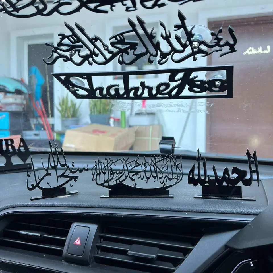 HIASAN DASHBOARD STAND 14x6cm HITAM custom nama hiasan kereta acrylic material decoration Accessories Car