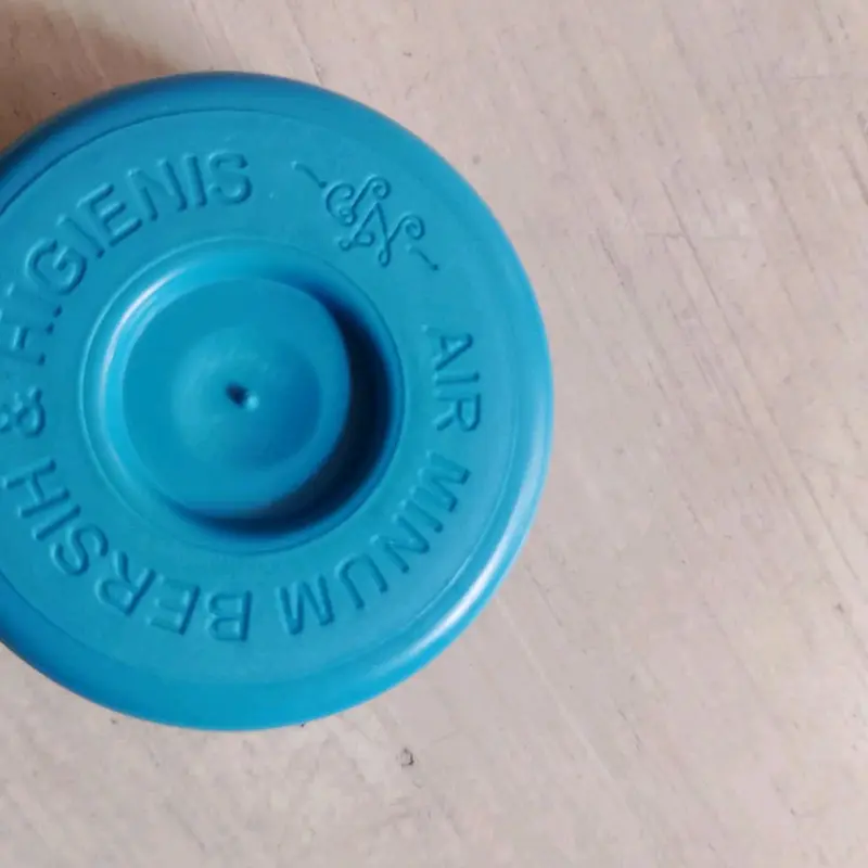 Tutup galon biru knop isi pas 250pcs tidak mudah pecah dan bocor  Bottles Kitchenware Water Dapur 2