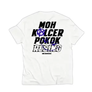 Kaos Oblong Unisex Desain Tulisan “MOH KELCER POKOK RESING” – T-Shirt Kekinian Tanpa Merk yang Super Lucu & Relatable, Perfect untuk Gaya Harian yang Santai dan Tidak Ribet!